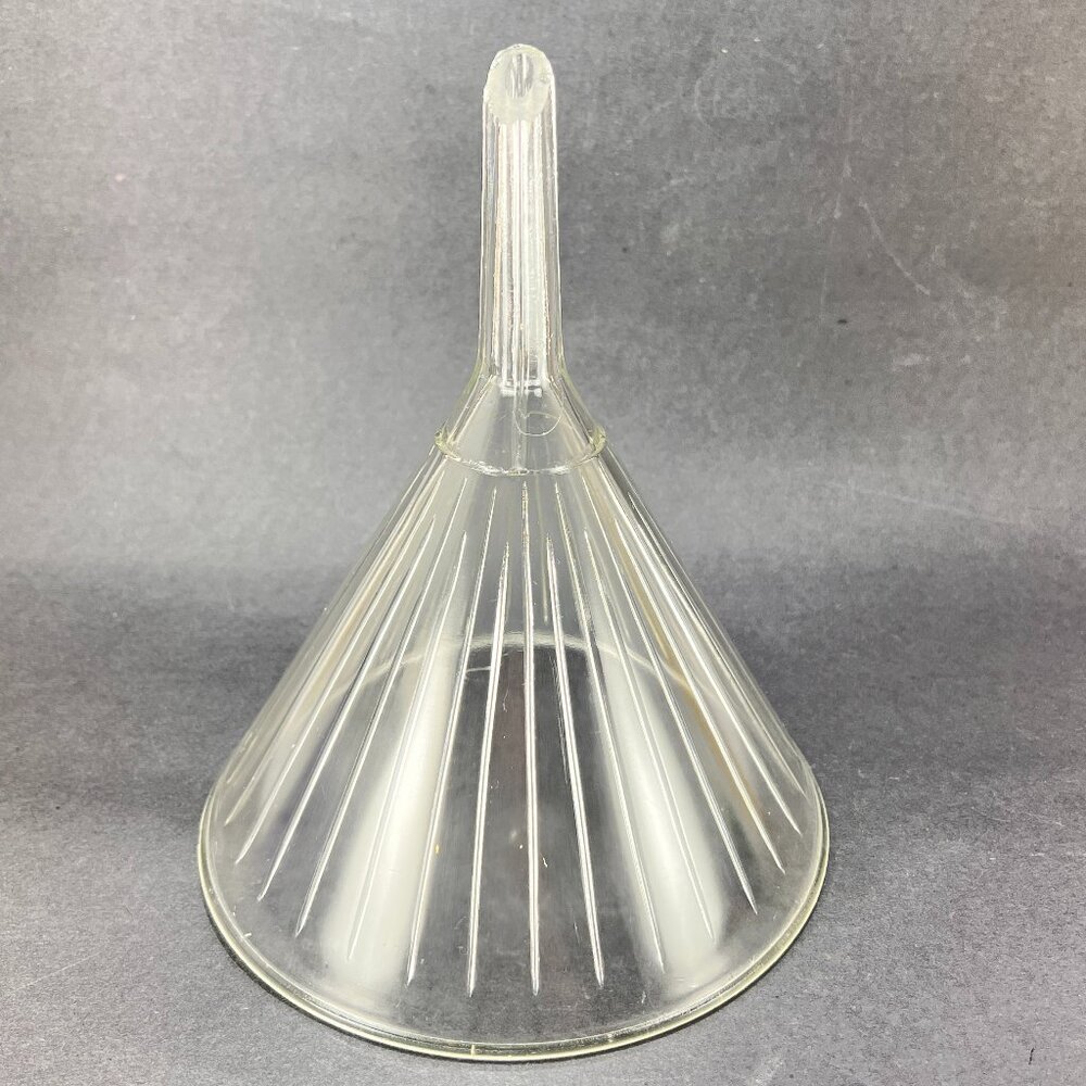Vtg Funnel Filter Clear Glass Ribbed Mold Blown Lab Fluted 32oz Pharmacy Science